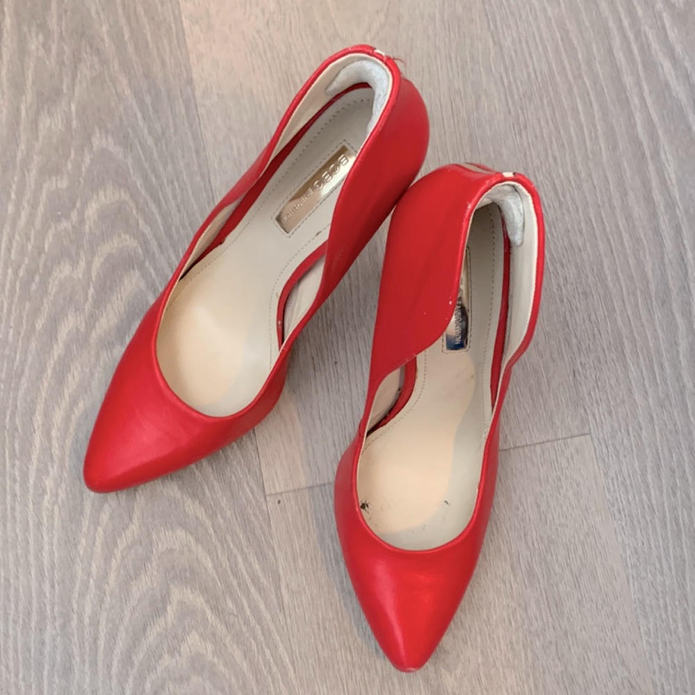 BCBGeneration gorgeous red 4” heels